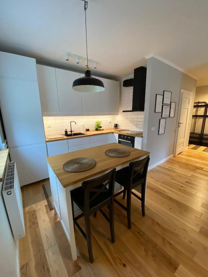 Komfortowy Apartament Z Parkingiem Wroclaw Bagian luar foto