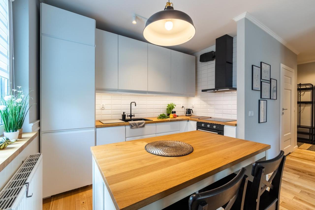 Komfortowy Apartament Z Parkingiem Wroclaw Bagian luar foto