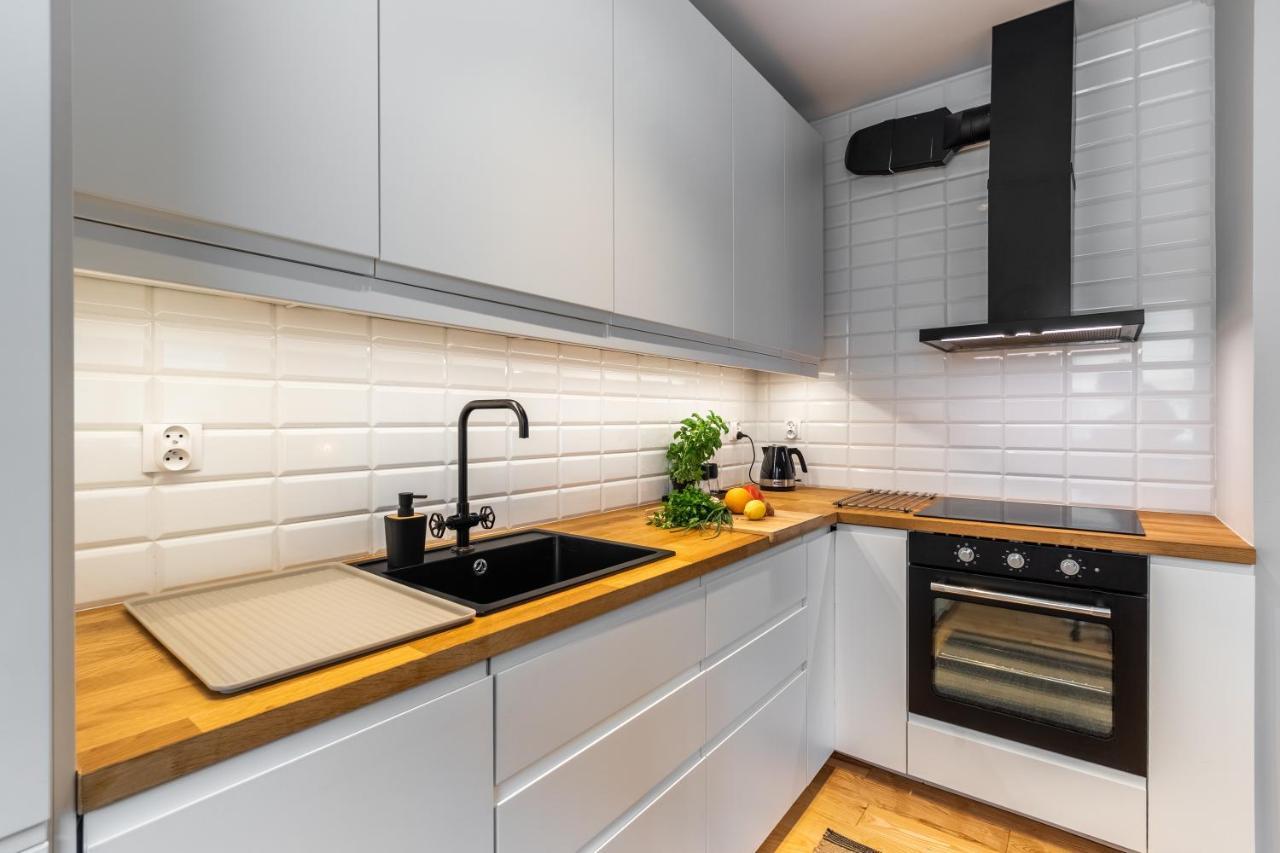 Komfortowy Apartament Z Parkingiem Wroclaw Bagian luar foto