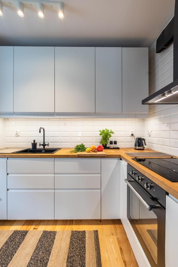 Komfortowy Apartament Z Parkingiem Wroclaw Bagian luar foto